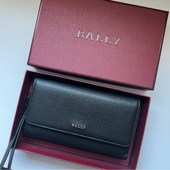 NWT Bally Lawrence black embossed wallet. - Picture 4 of 5